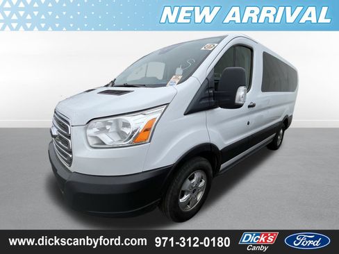 Used 2019 Ford Transit 150 XLT image 5