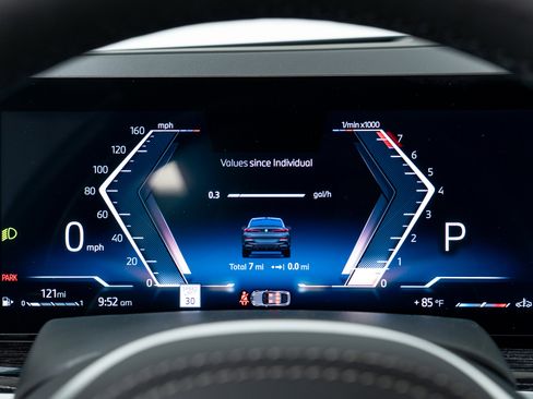 Used 2026 BMW X6 xDrive40i w/ Climate Comfort Package AWD/4WD image 18