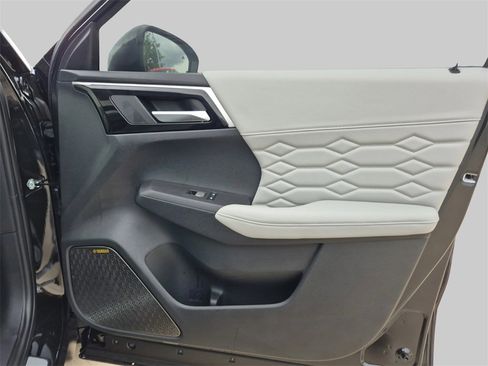 New 2025 Mitsubishi Outlander SEL image 27
