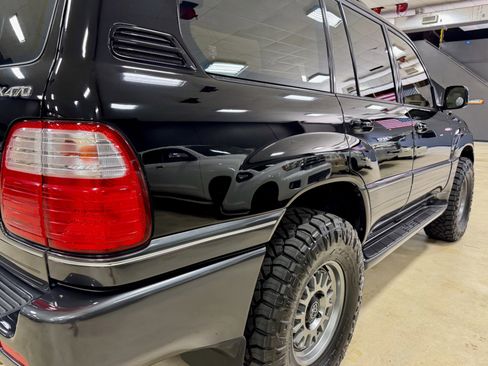 Used 2003 Lexus LX 470 4WD image 18
