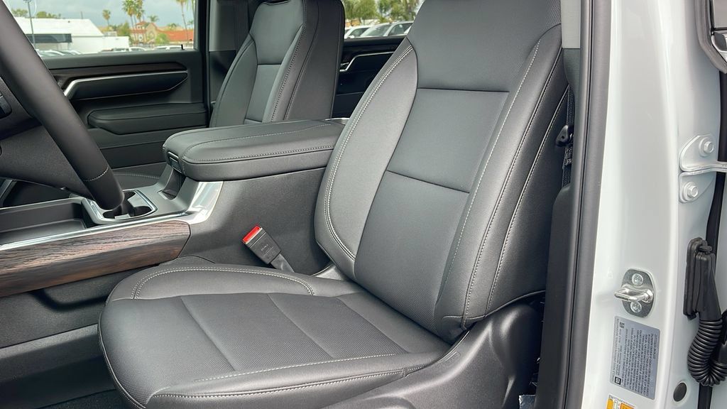 New 2026 GMC Sierra 2500 SLT w/ SLT Convenience Package AWD/4WD image 10