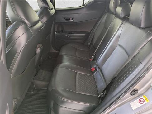 Used 2019 Toyota C-HR Limited FWD image 18