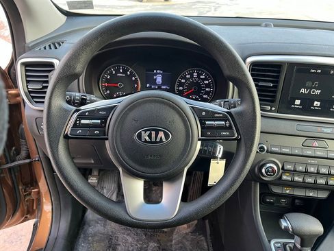 Used 2020 Kia Sportage LX w/ LX Popular Package image 11