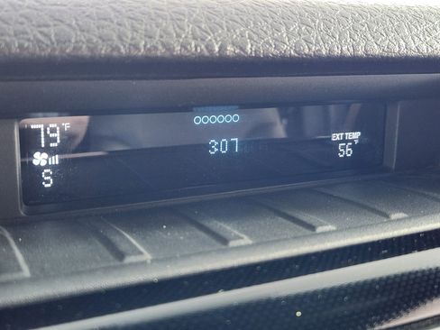 Used 2012 Ford F150 FX4 w/ FX Luxury Pkg AWD/4WD image 21