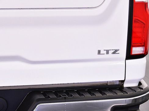 Used 2024 Chevrolet Silverado 2500 LTZ w/ LTZ Plus Package image 14