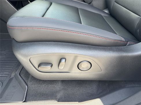 New 2026 Chevrolet Traverse Z71 AWD/4WD image 12