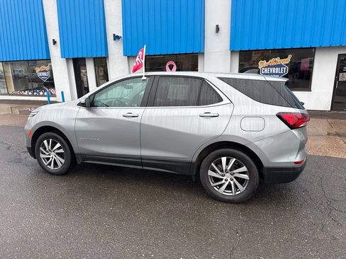 Used 2024 Chevrolet Equinox LT AWD/4WD image 15