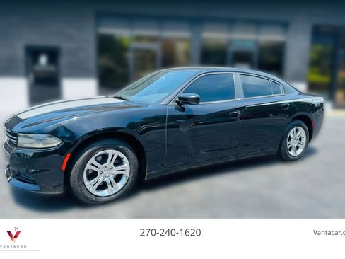 Used 2016 Dodge Charger SE RWD image 1