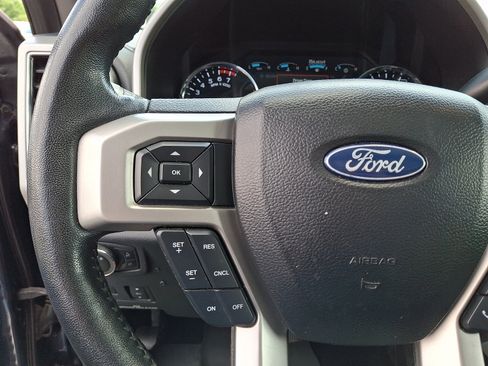 Used 2020 Ford F250 Lariat w/ Lariat Ultimate Package AWD/4WD image 22