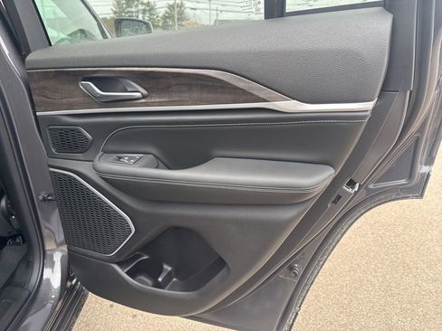 New 2026 Jeep Grand Cherokee Limited image 28