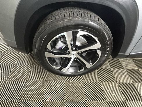 Used 2024 Chevrolet Trax RS w/ Driver Confidence Package FWD image 10