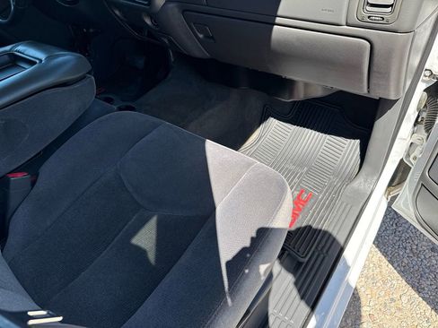 Used 2006 GMC Sierra 1500 SLE w/ Light Duty Power Package image 14