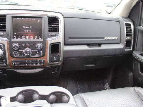 Used 2017 RAM 1500 Laramie w/ Convenience Group AWD/4WD image 34
