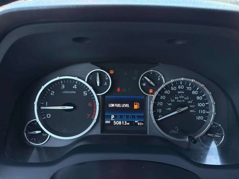 Used 2017 Toyota Tundra SR5 AWD/4WD image 13