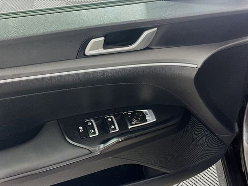 Used 2025 Kia K5 LXS image 15