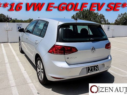 Used 2016 Volkswagen e-Golf SE FWD image 6