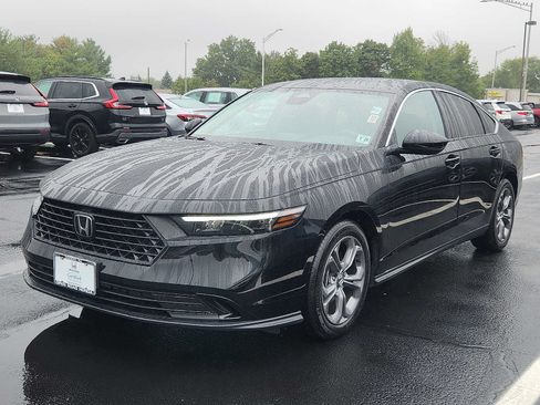 Certified 2024 Honda Accord EX image 3