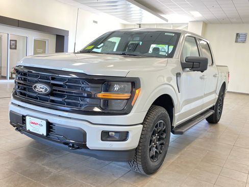 New 2026 Ford F150 XLT w/ Equipment Group 302A MID AWD/4WD image 4