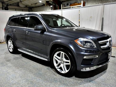 Used 2015 Mercedes-Benz GL 550 4MATIC w/ Accessory Chrome Package image 7
