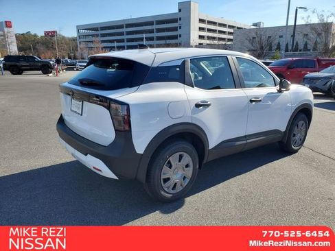 New 2026 Nissan Kicks S image 2