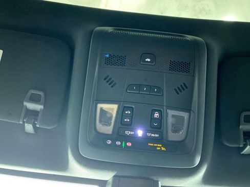 Used 2020 Cadillac XT6 Sport image 10