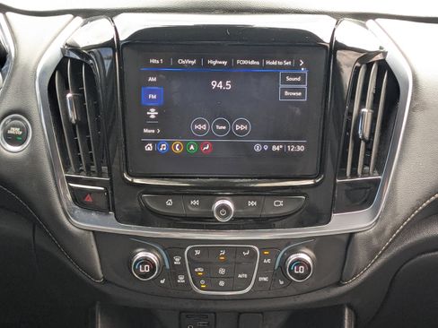 Used 2023 Chevrolet Traverse LT w/ LT Premium Package AWD/4WD image 21