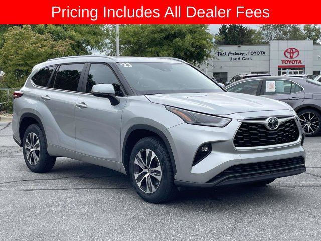 Used 2023 Toyota Highlander XLE FWD image 7