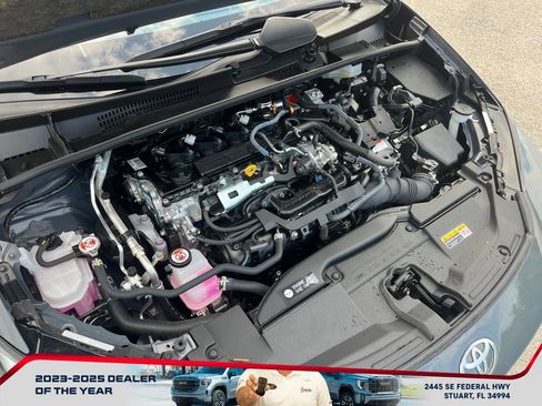 Used 2025 Toyota Prius Limited w/ Limited Premium Package image 32