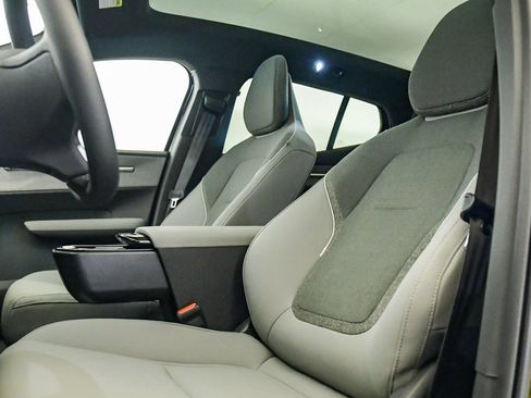 New 2026 Volvo EX30 Cross Country Ultra AWD/4WD image 18