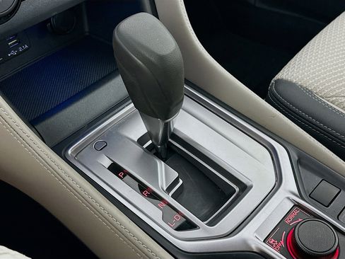 Used 2024 Subaru Forester Premium image 24