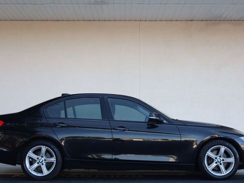 Used 2012 BMW 328i Sedan RWD image 2