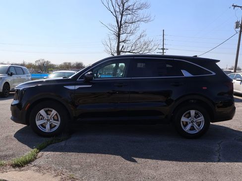 New 2026 Kia Sorento LX FWD image 4