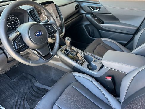 Used 2025 Subaru Crosstrek 2.5i Limited w/ Crosstrek Mirror Package AWD/4WD image 9