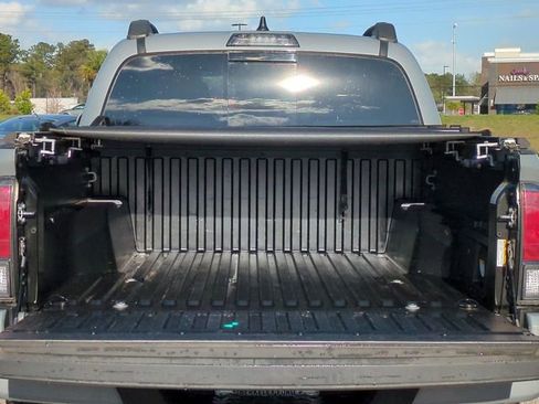 Used 2021 Toyota Tacoma TRD Sport image 13