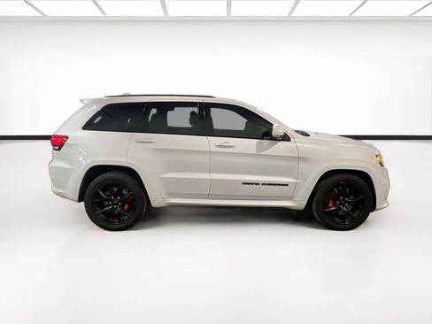 Used 2020 Jeep Grand Cherokee SRT w/ Trailer Tow Group IV AWD/4WD image 26