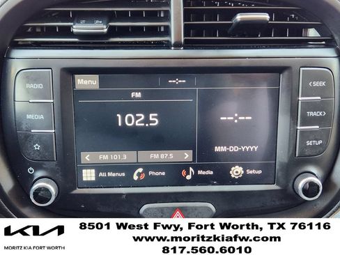 Certified 2025 Kia Soul LX w/ LX Technology Package FWD image 16