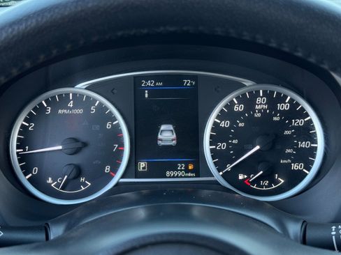 Used 2019 Nissan Sentra SR w/ Exterior Package image 17