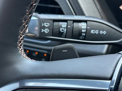 Used 2026 GMC Yukon AT4 image 38