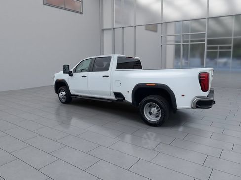 Used 2025 GMC Sierra 3500 Pro AWD/4WD image 6