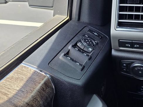 Used 2017 Ford F250 Lariat w/ Chrome Package AWD/4WD image 16