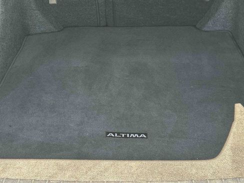 Used 2025 Nissan Altima 2.5 SV FWD image 20