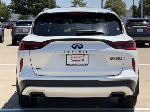 Used 2025 INFINITI QX50 Sport AWD/4WD image 5