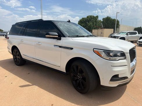 Used 2022 Lincoln Navigator L Black Label AWD/4WD image 4