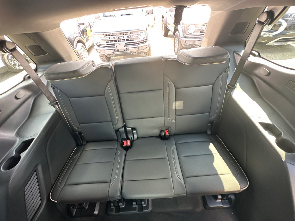 Used 2026 GMC Yukon Elevation RWD image 23