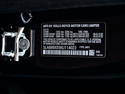 Used 2019 Rolls-Royce Cullinan image 14