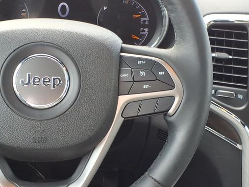 Used 2018 Jeep Grand Cherokee Limited AWD/4WD image 11