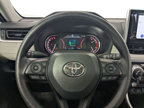 Certified 2025 Toyota RAV4 XLE w/ Convenience Package FWD image 18