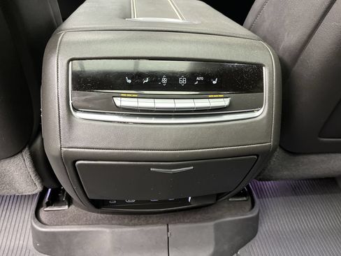Certified 2025 Cadillac Escalade ESV Sport w/ Touring Package AWD/4WD image 16