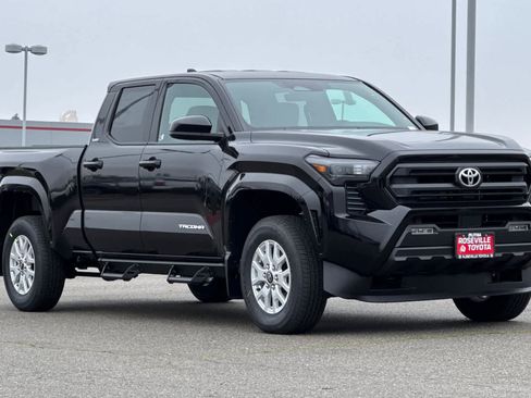 Certified 2026 Toyota Tacoma SR5 AWD/4WD image 9