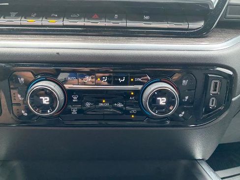 Used 2025 Chevrolet Silverado 2500 LTZ w/ LTZ Premium Package image 23